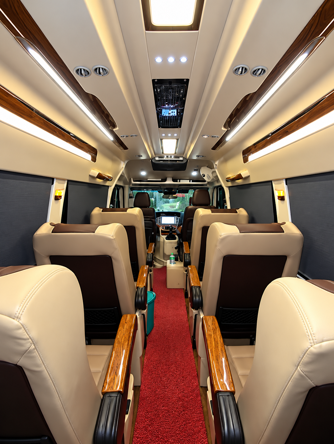 20 Seater Tempo Traveller in Gwalior